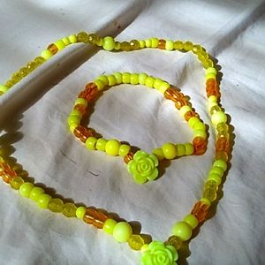 Necklace w/ matching bracelet